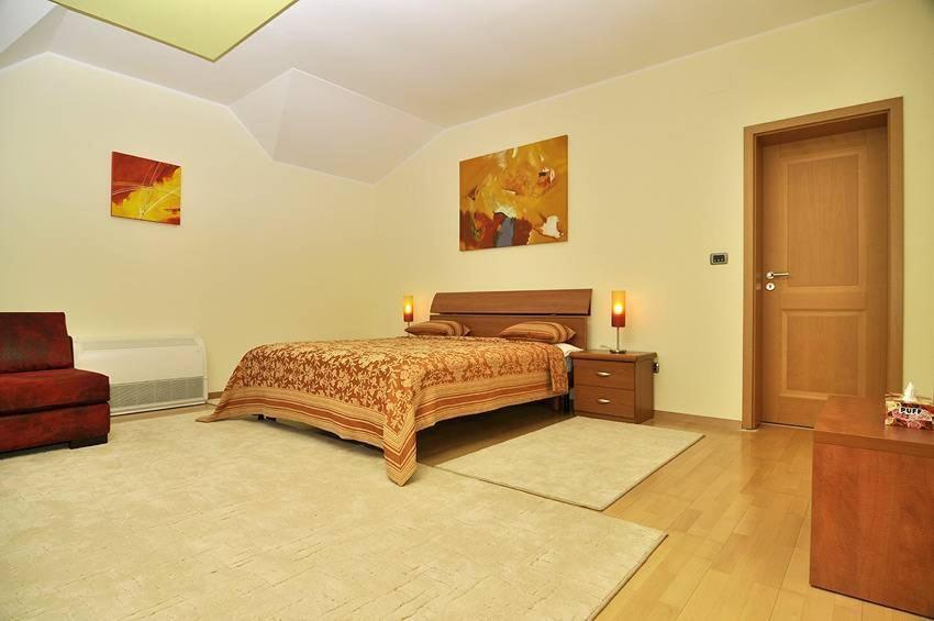 Villa Vitoria Giroc 部屋 写真